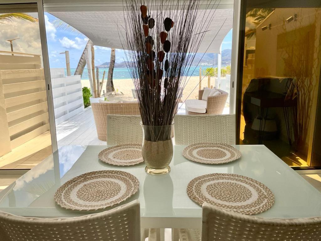 Villa Cocoon Sur La Plage Sandy Ground Екстер'єр фото
