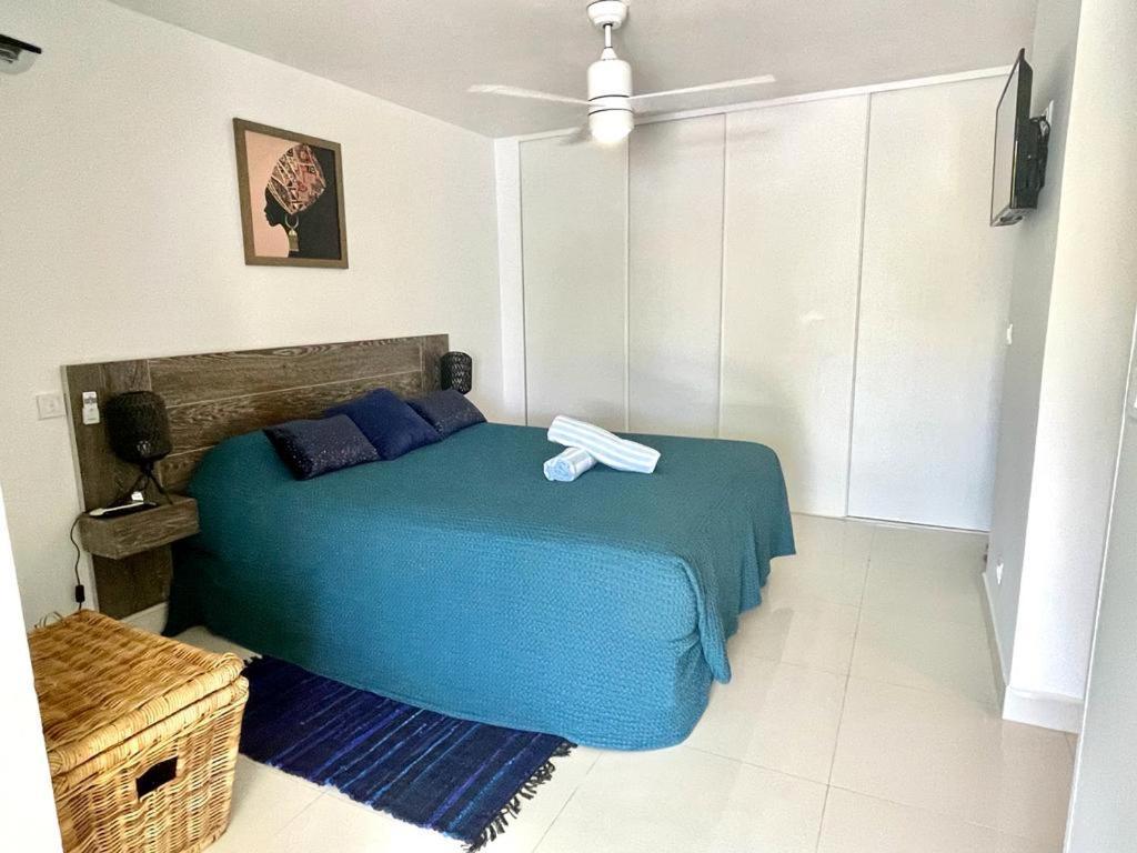 Villa Cocoon Sur La Plage Sandy Ground Екстер'єр фото