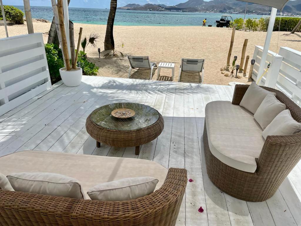 Villa Cocoon Sur La Plage Sandy Ground Екстер'єр фото