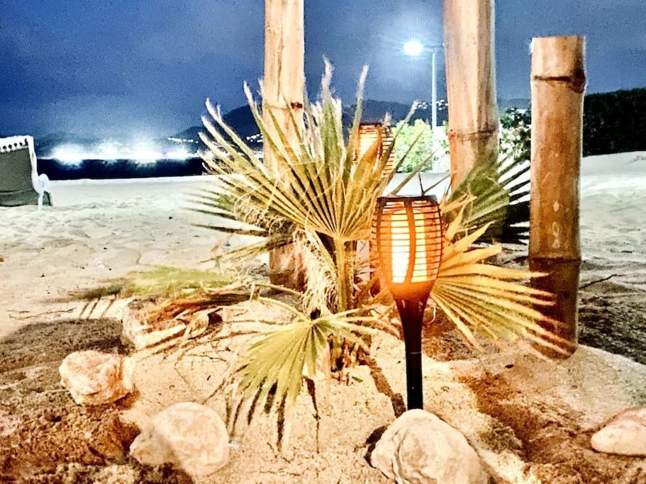 Villa Cocoon Sur La Plage Sandy Ground Екстер'єр фото